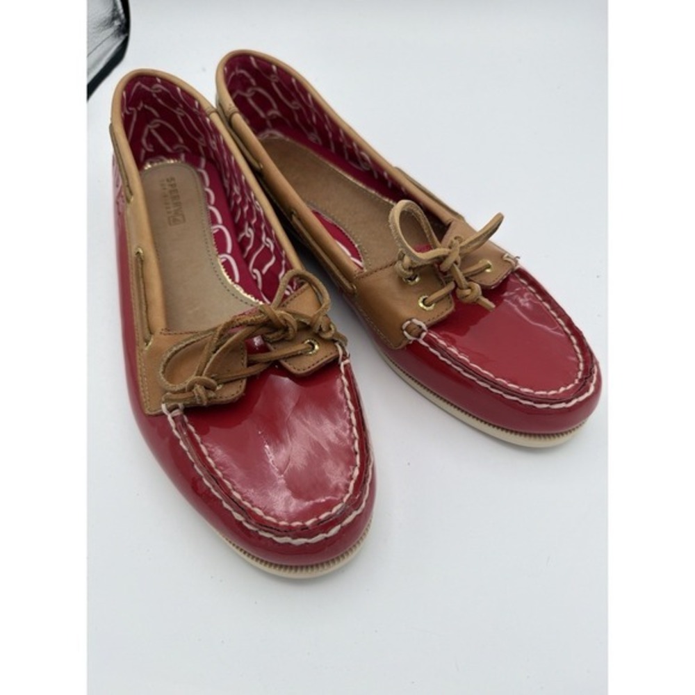 Sperry Women's 9.5M Red Patent Leather Boat Shoes. 1606
